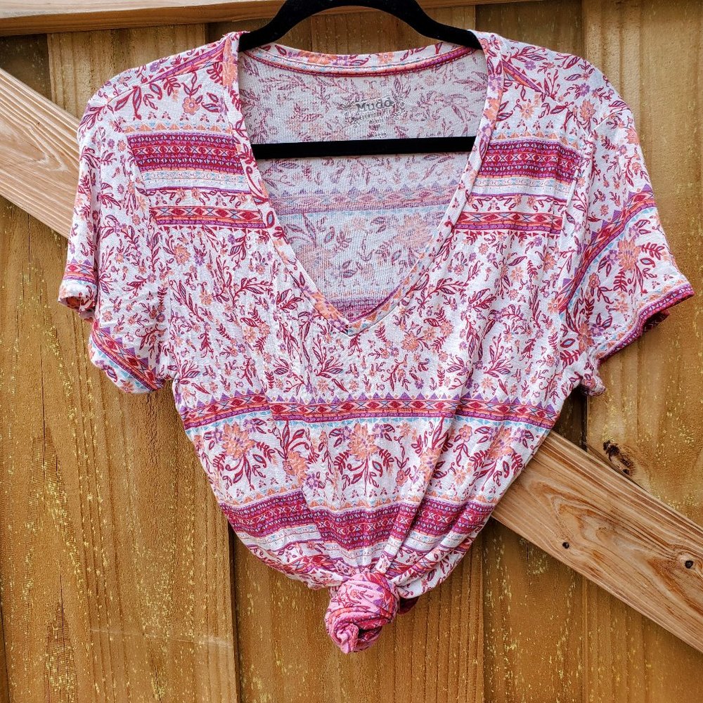Mudd Pink Floral Spring Patterned V-Neck Tee